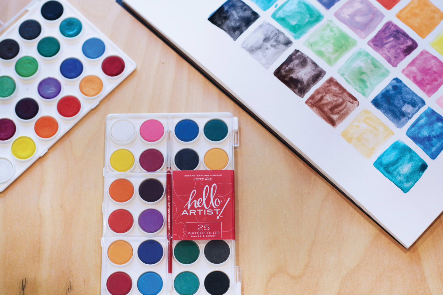 Hello, Artist! 24 Piece Watercolor Cake With Brush Set