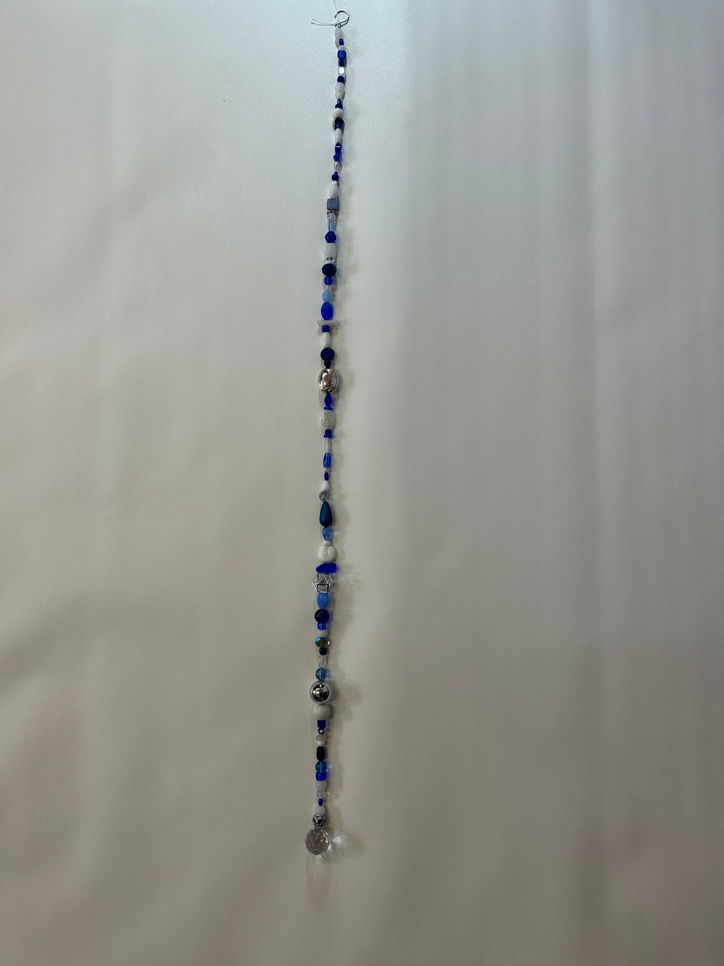 20mm Clr Beaded Dangly 28”